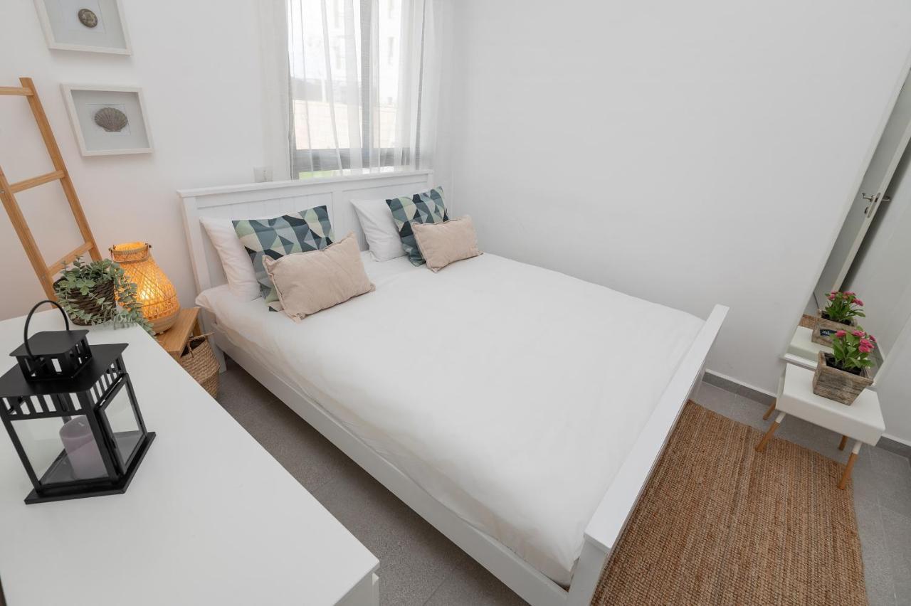 Achziv Sea&Sun Apartment Nahariya Bagian luar foto